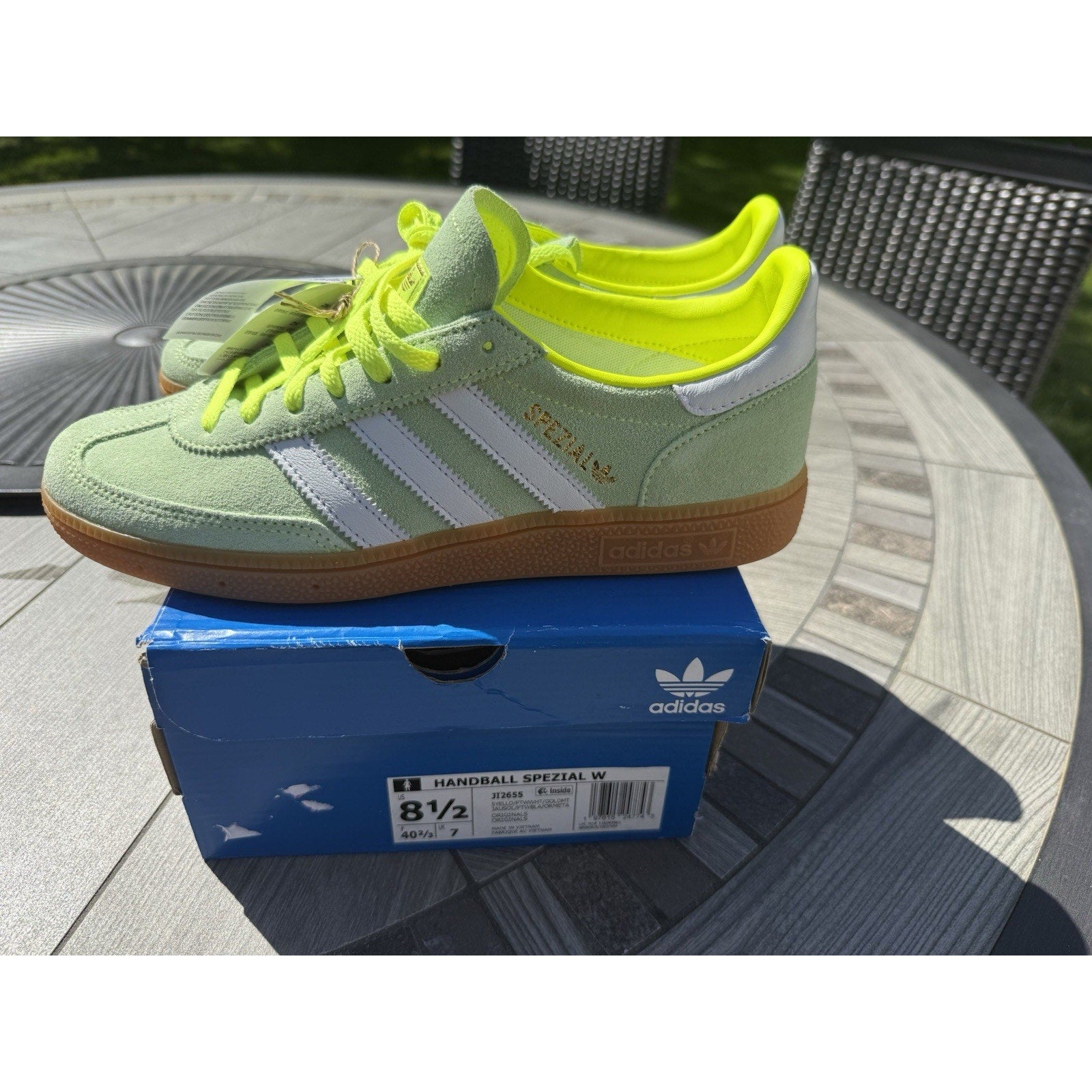 Adidas Handball Spezial W Women’s 8.5 Semi Green White Gum Sneakers BNWB JI2655