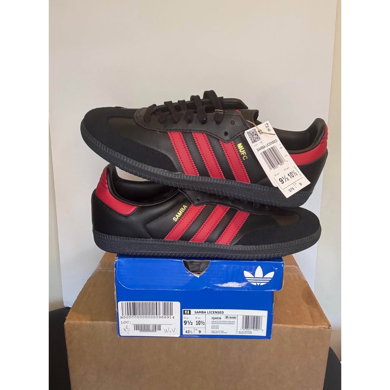 Adidas Samba Licensed Manchester United MUFC Black Red Sneakers Men’s 9.5 Women’s 10.5 BNWT
