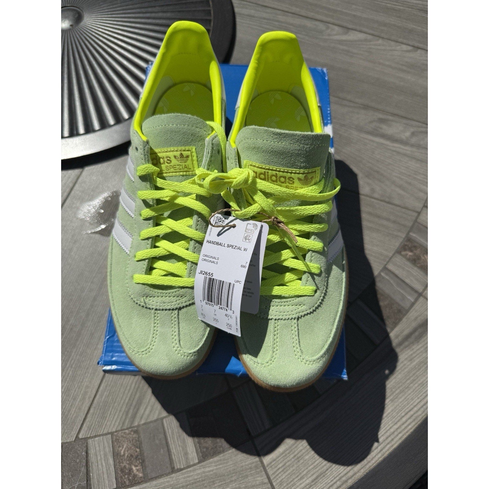 Adidas Handball Spezial W Women’s 8.5 Semi Green White Gum Sneakers BNWB JI2655