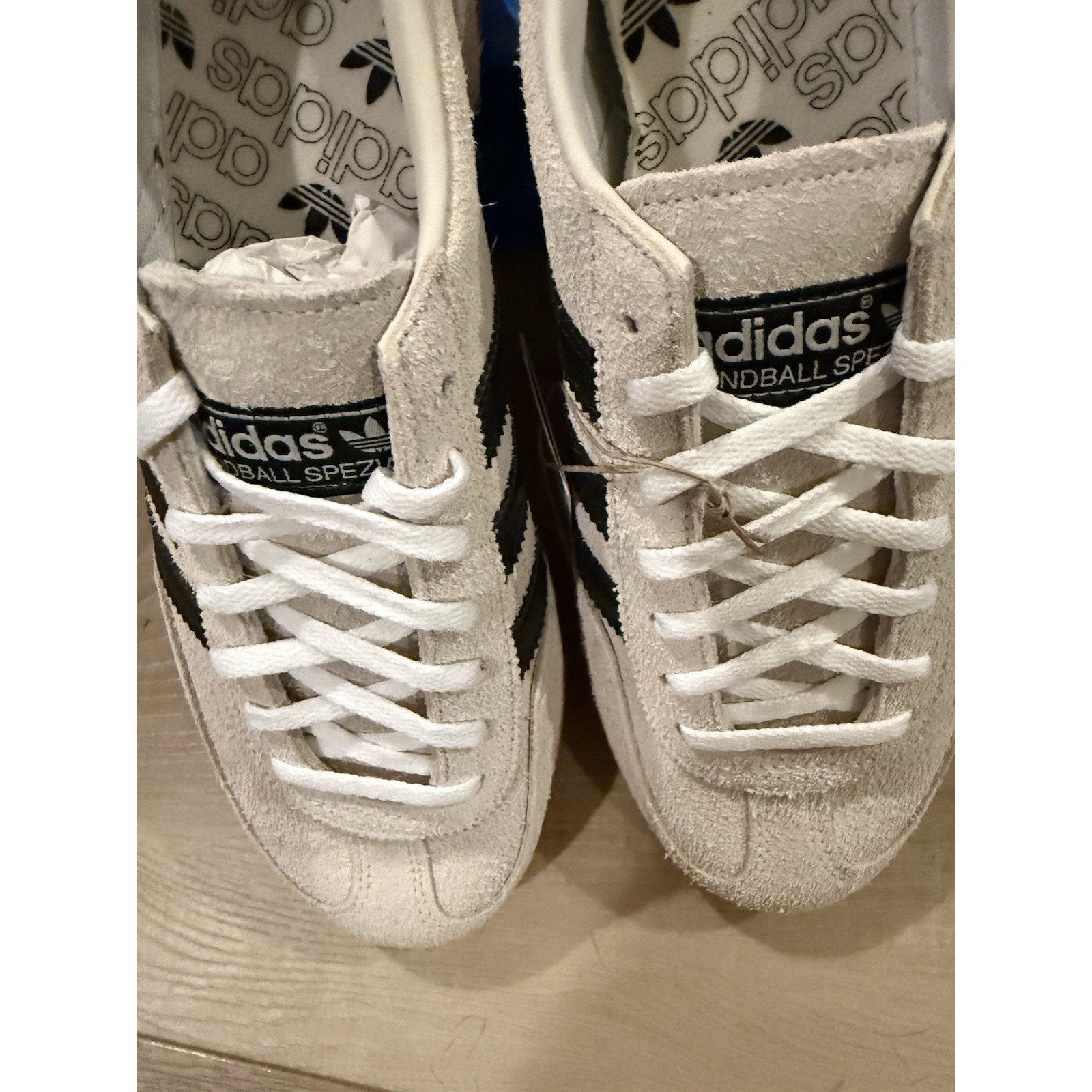 adidas Handball Spezial W Aluminium/Black/Gum (Women's 7.5)