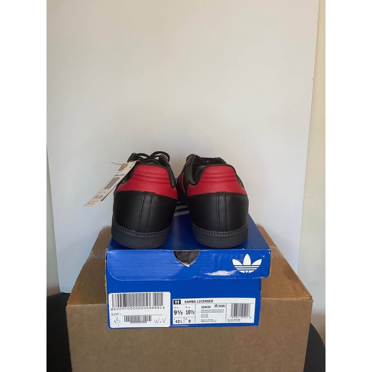 Adidas Samba Licensed Manchester United MUFC Black Red Sneakers Men’s 9.5 Women’s 10.5 BNWT