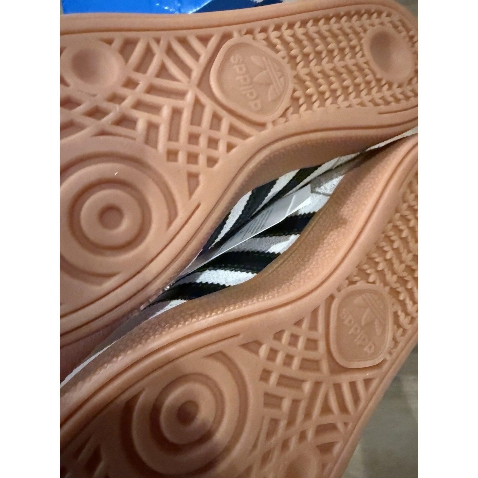 adidas Handball Spezial W Aluminium/Black/Gum (Women's 7.5)