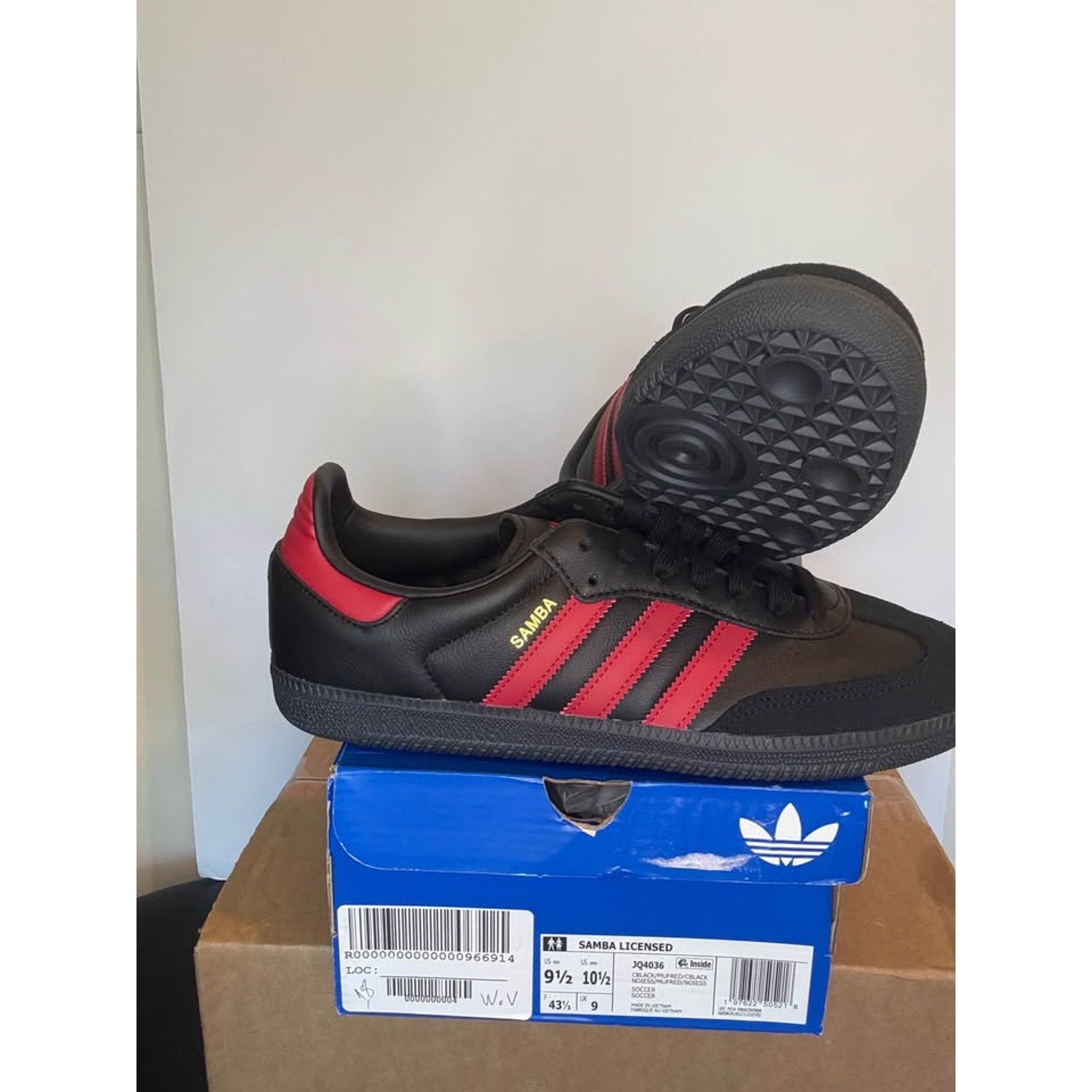 Adidas Samba Licensed Manchester United MUFC Black Red Sneakers Men’s 9.5 Women’s 10.5 BNWT