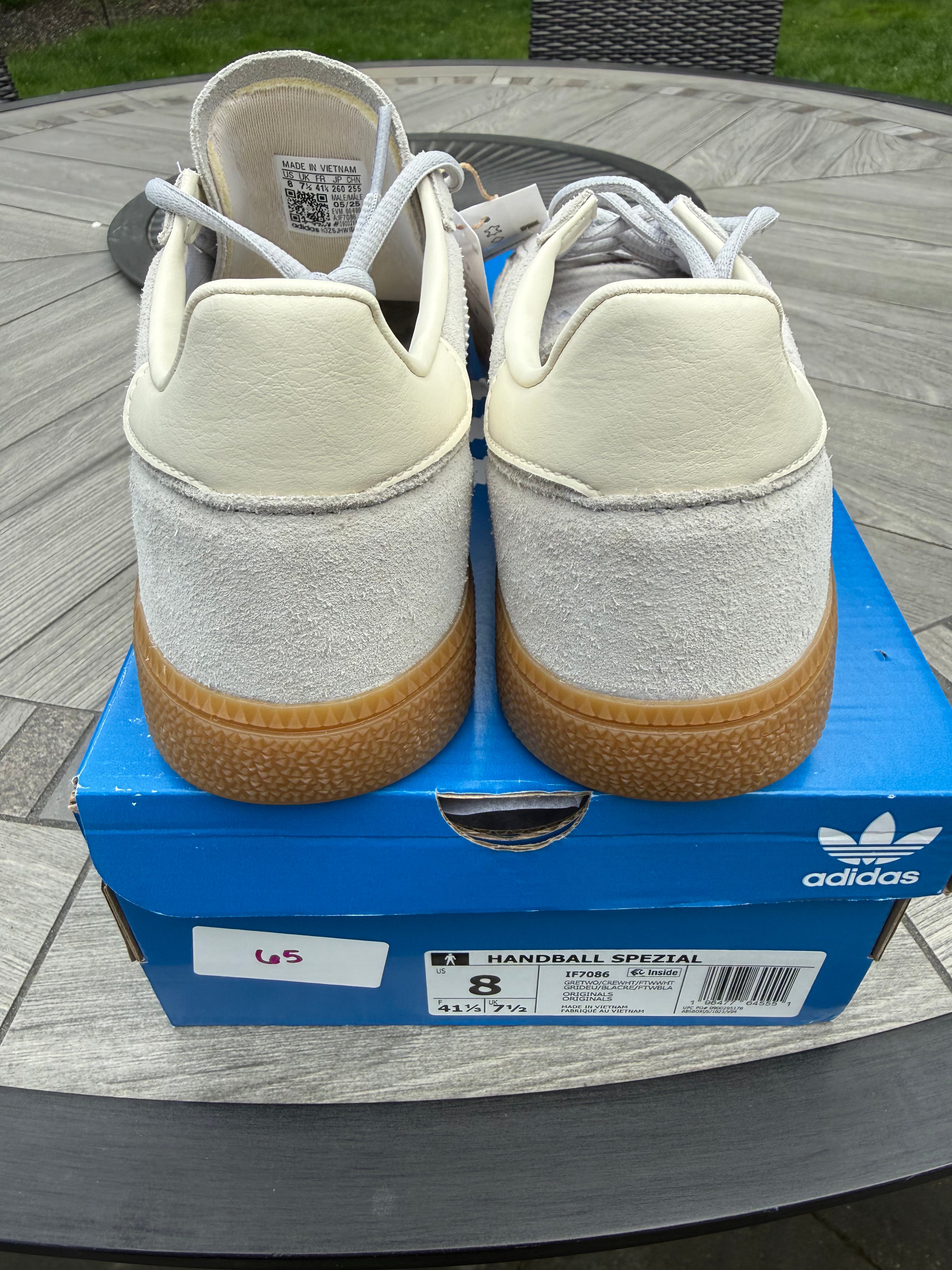 adidas Handball Spezial IF7086 — Grey/White Gum Suede — Men's 8 / Women's 9