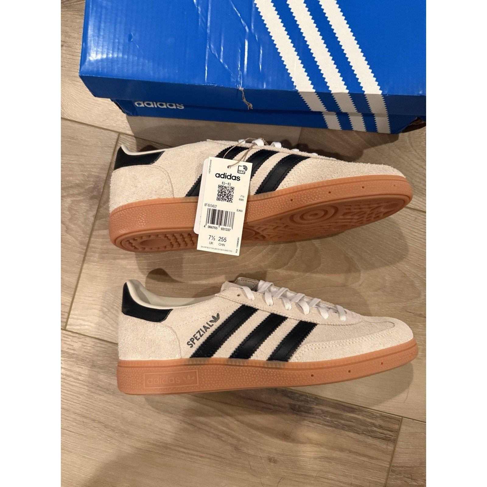 adidas Handball Spezial W Aluminium/Black/Gum (Women's 7.5)