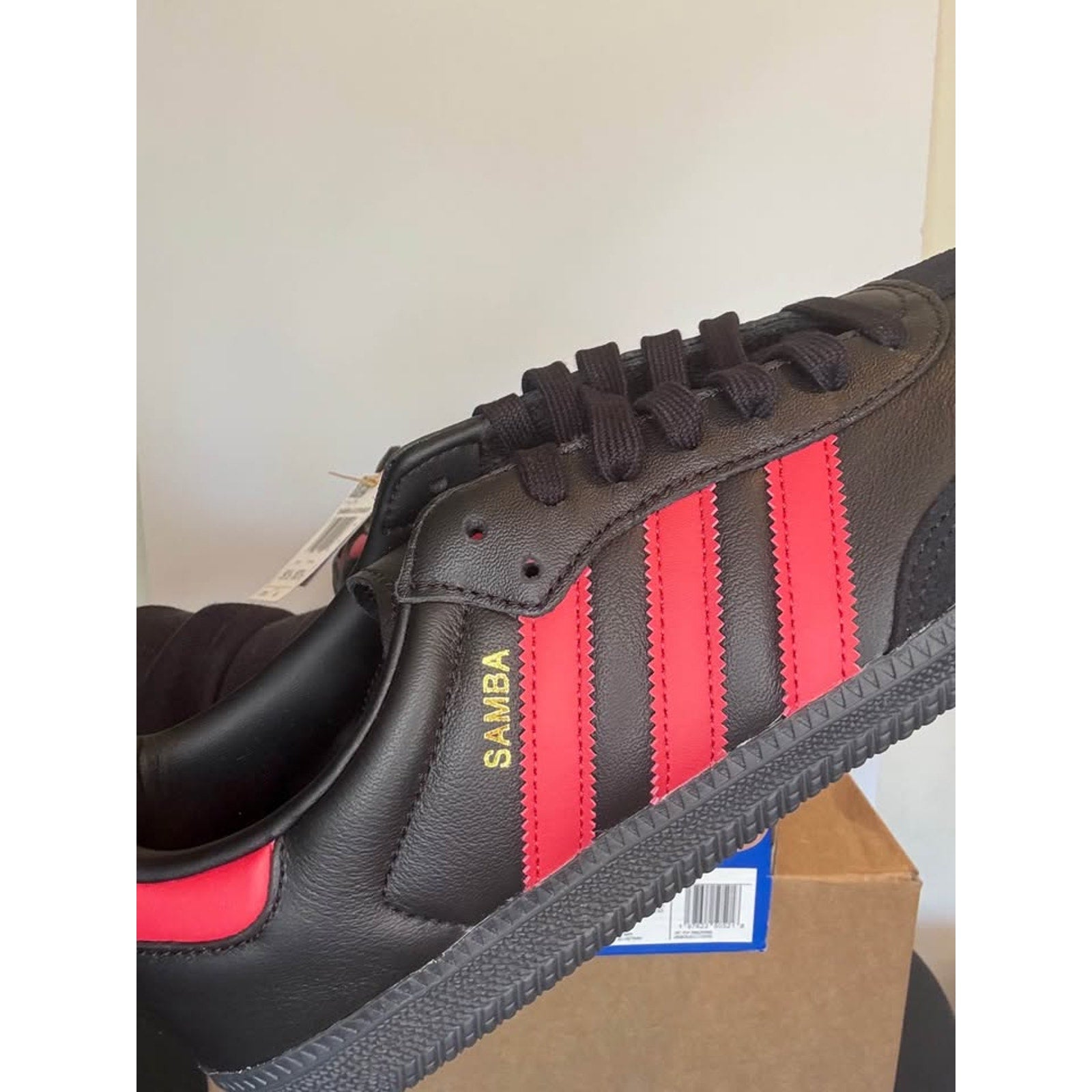 Adidas Samba Licensed Manchester United MUFC Black Red Sneakers Men’s 9.5 Women’s 10.5 BNWT