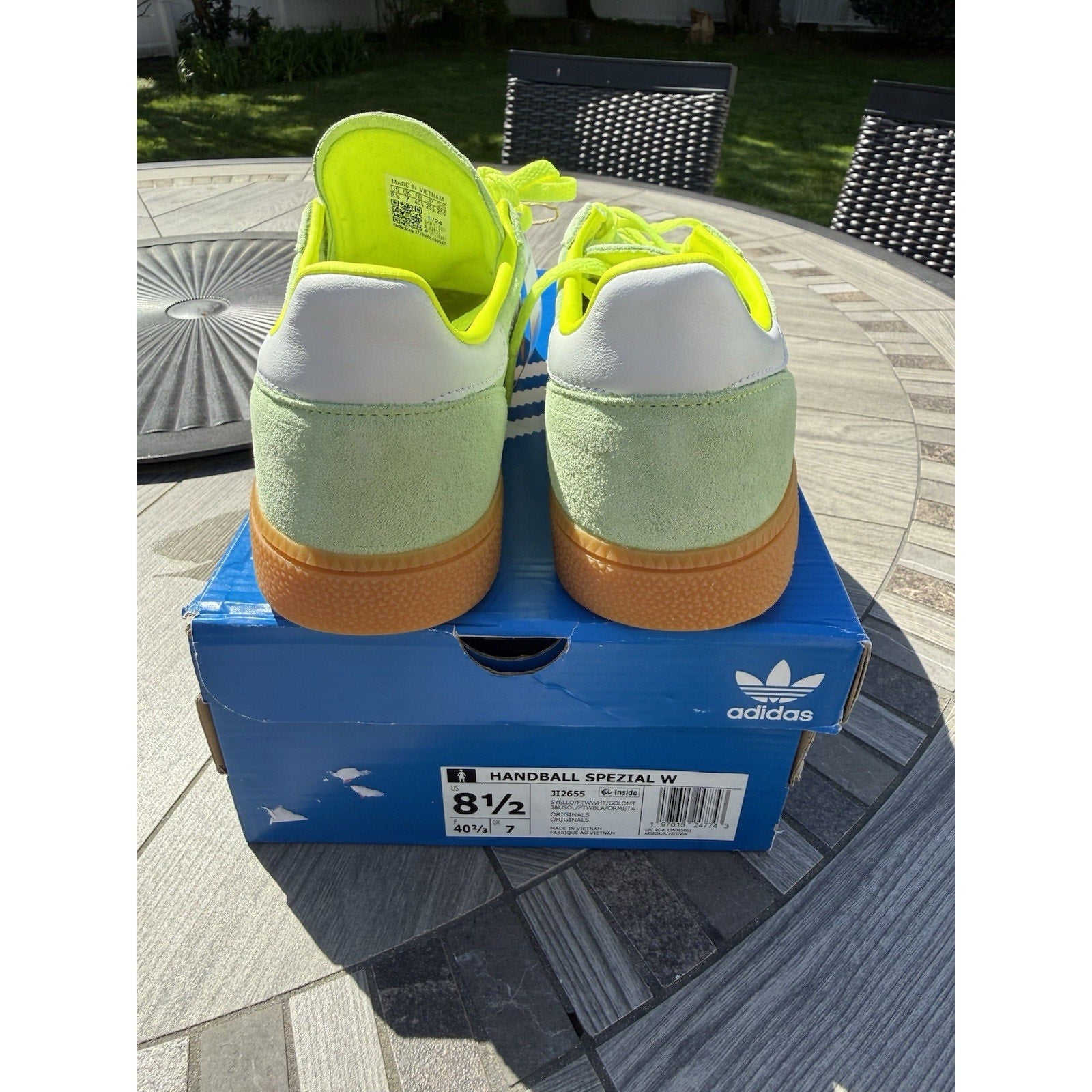 Adidas Handball Spezial W Women’s 8.5 Semi Green White Gum Sneakers BNWB JI2655