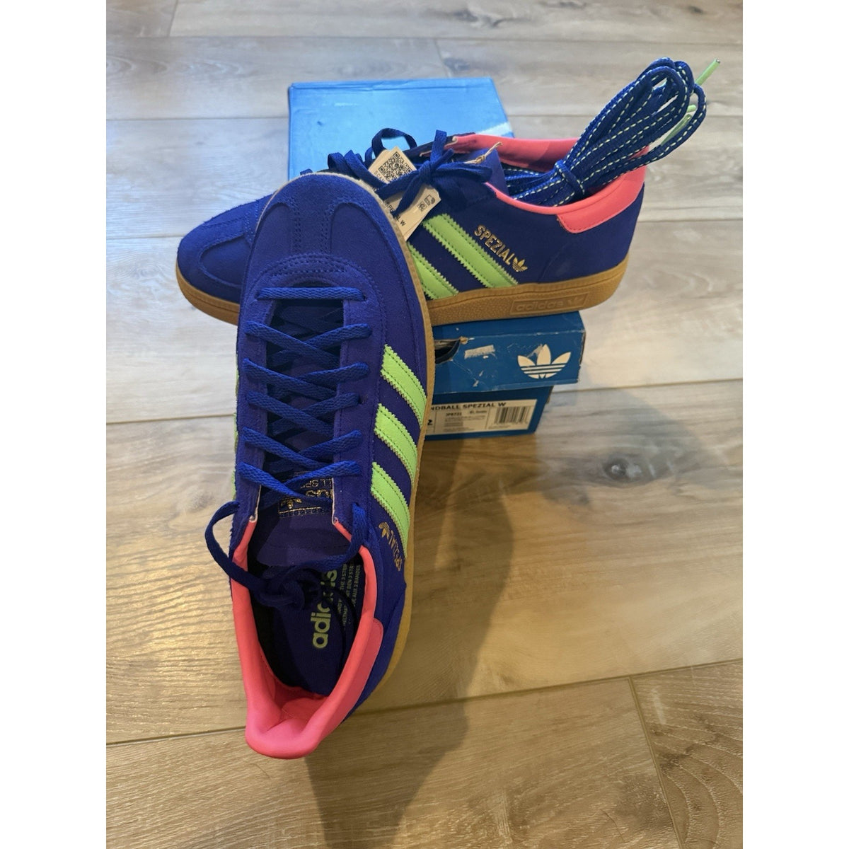 adidas Handball Spezial W Lucid Blue/Lime Burst/Lucid Pink Sneaker JP8721