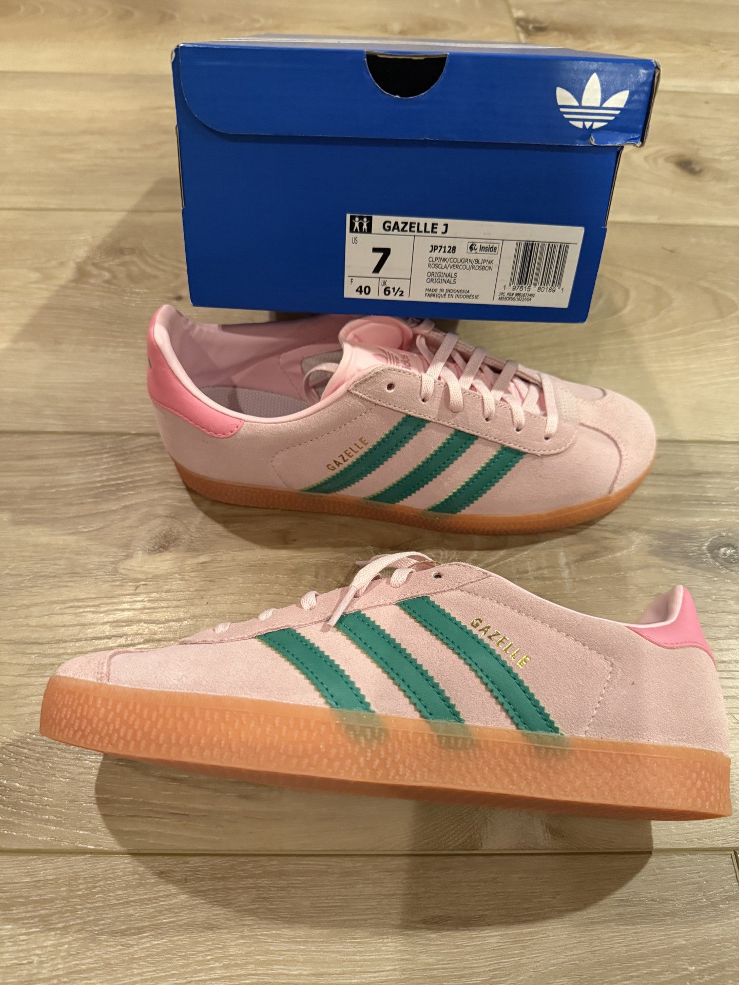 adidas Gazelle JP7128 Pink/Green Gum Sole — Women's 7