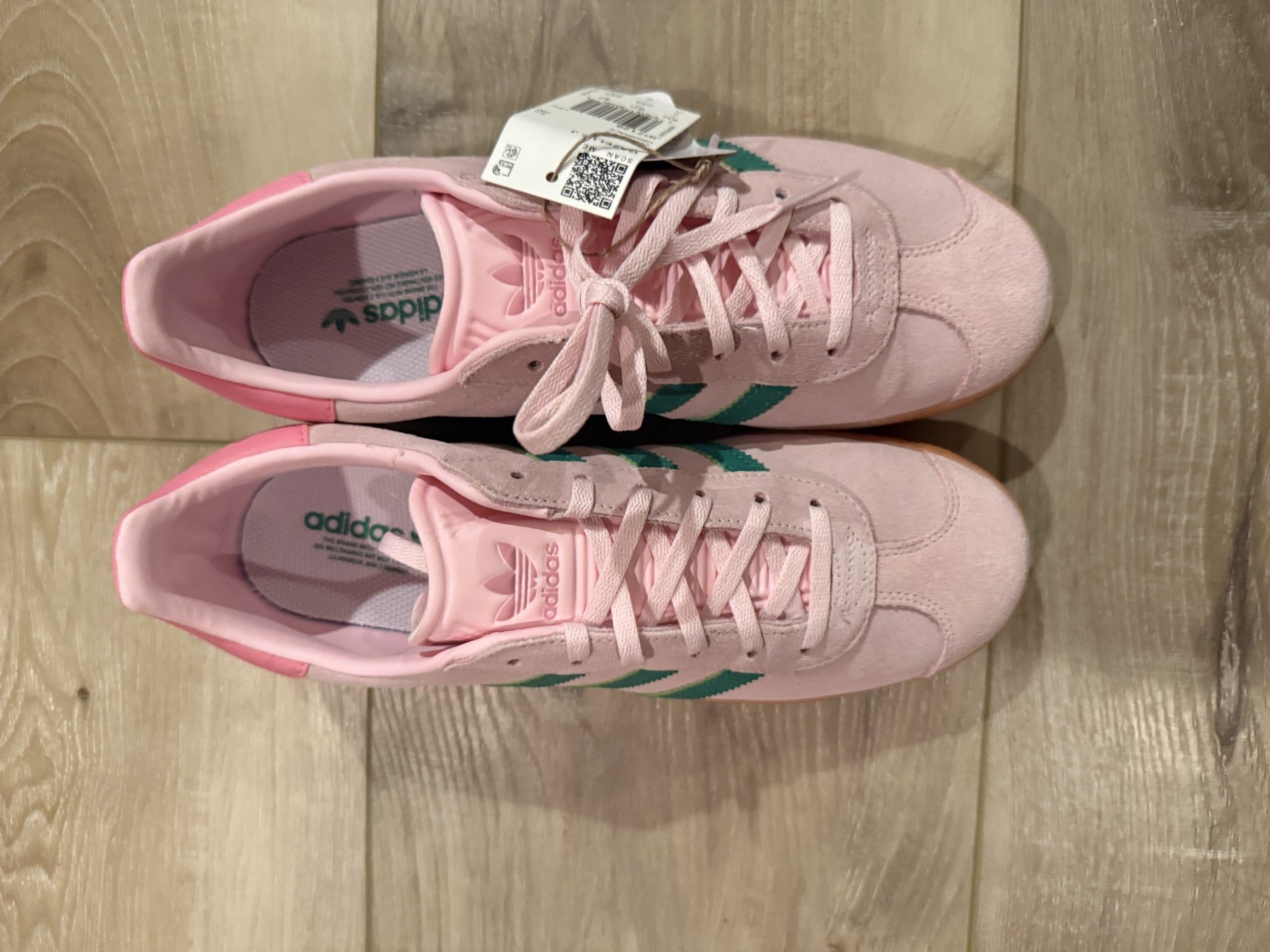 adidas Gazelle JP7128 Pink/Green Gum Sole — Women's 7